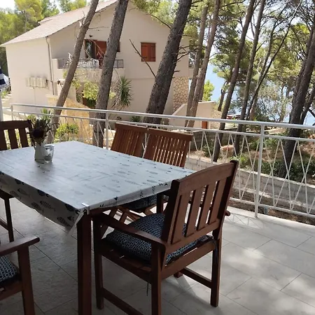 Seaside Toma * إيفان دولاس